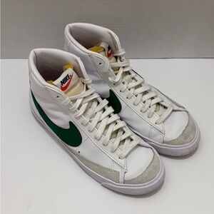 Nike Blazer Mid '77 Vintage White Pine Green (-Women’s Size 8.5